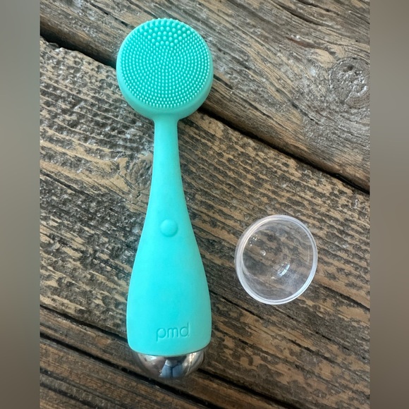 PMD Skincare Pmd Clean Facial Cleansing Device Poshmark